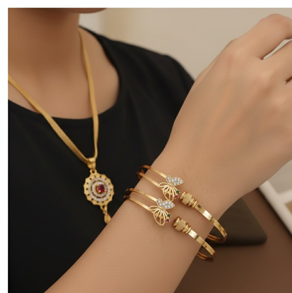 Micro Gold Plated And Diamond Studded Fancy Flower Pendant with 18 Inches Chain with Adjustable Bangle