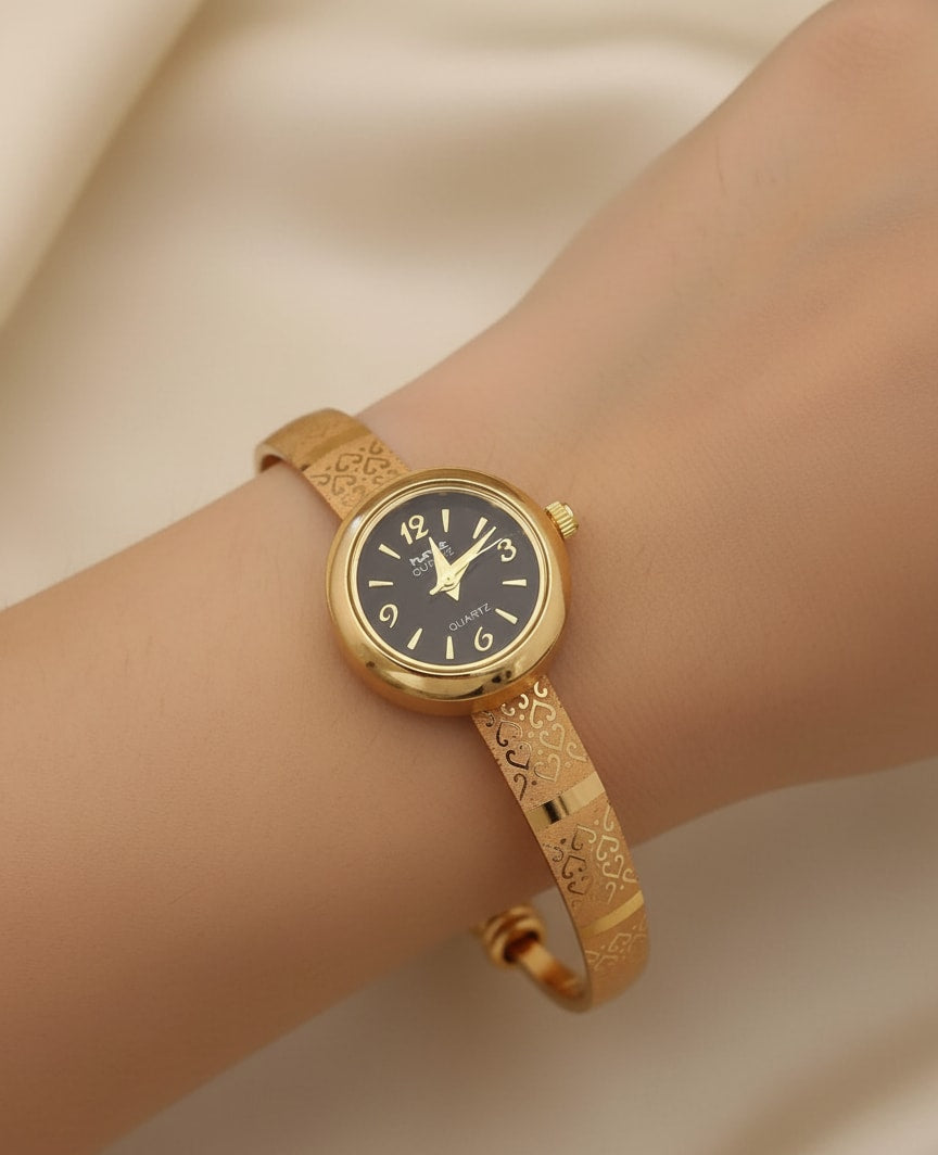 Micro Gold Plated Daily Wear Black Dial Adjustable Bracelet Watch
